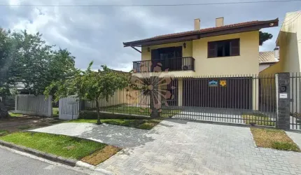 Casa com 3 quartos à venda na Rua Romano Bertagnoli, 155, Mercês, Curitiba, 198 m2 por R$ 1.449.000