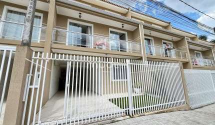 Triplex no bairro Bom Jesus em São José dos Pinhais