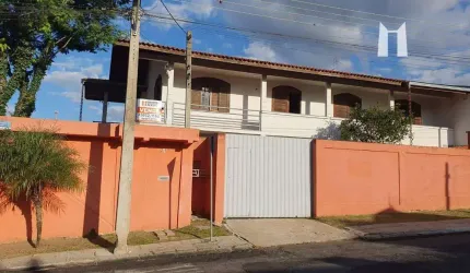 Sobrado com 3 dormitórios à venda, 300 m² por R$ 849.000,00 - Loteamento Vila Verde - Campo Largo/PR