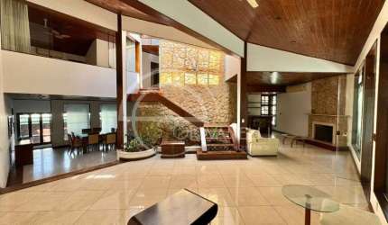 CASA DUPLEX Á VENDA  DE 3 QUARTOS - ITANHANGÁ - ÁGUAS DO ITANHANGÁ