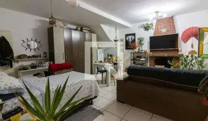 Casa à Venda - Chácara Santo Antonio, 6 Quartos,  200 m2