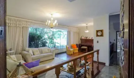 Casa à Venda - Bosque da Saúde, 4 Quartos,  388 m2