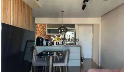 Apartamento em Vila Valparaíso