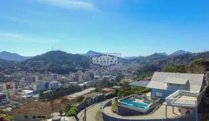 Casa com 4 quartos à venda na Rua Nossa Senhora de Nazaré, Fazendinha, Teresópolis, 258 m2 por R$ 900.000