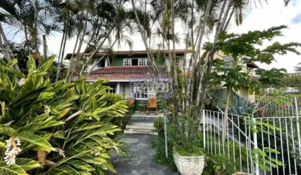 Casa em condomínio fechado com 6 quartos à venda na Estrada Washington Luís, Sapê, Niterói, 280 m2 por R$ 910.000