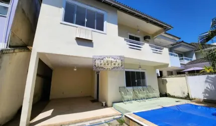 Casa em condomínio fechado com 4 quartos à venda na Estrada dos Bandeirantes, Vargem Pequena, Rio de Janeiro, 190 m2 por R$ 491.000