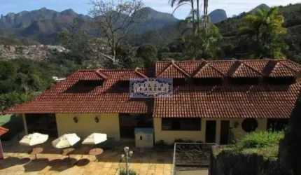 Casa com 4 quartos à venda na Rua Noel Rosa, Quinta da Barra, Teresópolis, 228 m2 por R$ 1.500.000