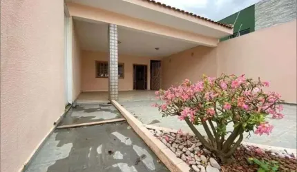 Alugo casa comercial (Bairro Jardim Cuiabá)