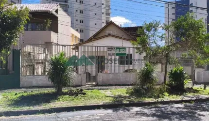 Casa Comercial com 3 quartos para alugar, 210.00 m2 por R$ 8800.00 - Centro - Curitiba/PR