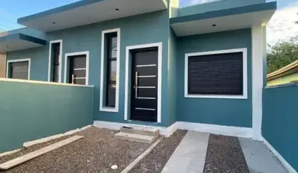 Casa 3 dormitórios de esquina