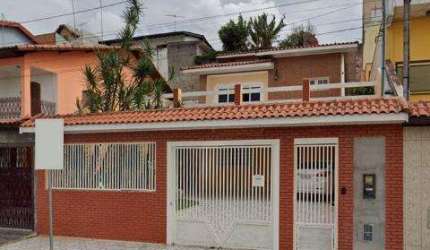 VENDA E LOCAÇÃO DE SOBRADO NA VILA VIRGÍNIA, EM ITAQUAQUECETUBA/SP, 200m² com varanda, jardim, cozinha ampla, 3 salas e suíte com hidro. CONSULTE-NOS.