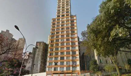 VENDA DE SALA COMERCIAL NO EDIFÍCIO OBELISCO, NO CENTRO DE SÃO PAULO/SP, 50m², próximo a 4 estações de metro com portaria 24hrs. CONSULTE-NOS.