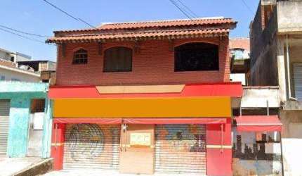 LOCAÇÃO DE CASA COMERCIAL OU RESIDENCIAL NO JARDIM CUMBICA, EM GUARULHOS/SP, 227m² com 3 quartos, suíte, cozinha com ilha e garagem. CONSULTE-NOS.