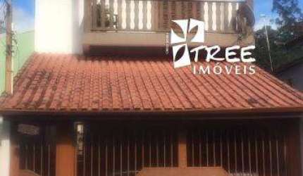 VENDE - CASA - BAIRRO 13 DE MAIO - SANTA ISABEL - SOBRADO com AT: 300m² AC 210m² distribuídos 4 dormitório sendo uma suíte, 4 banheiros, área de churr