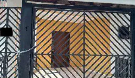 VENDA DE CASA NO JORDANÓPOLIS, EM ARUJÁ/ SP,  150M², c/ 3 dorm, sendo 2 suítes, 3 salas, cozinha, escritório, lavanderia e 4 vagas p/ auto. CONSULTE-