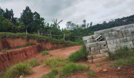 VENDA DE TERRENO NO ESTÂNCIA PACAEMBU, EM ARUJÁ/SP, OPORTUNIDADE de 150m². CONSULTE-NOS.