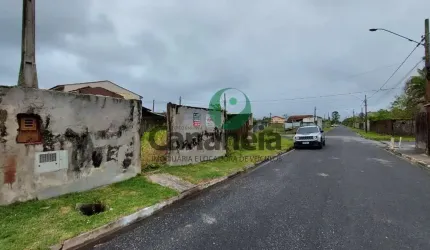 Terreno 150 m²  - Vila Cabana - com alicerce pronto para sobrado - Cananéia - Litoral Sul de SP