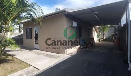 Casa para venda no CDHU com 2 dormitórios em Cananéia-SP