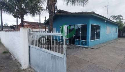 Casa para venda com 2 suítes no Porto Cubatão - Cananéia/SP
