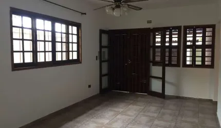 Casa com 2 dormitórios (1 suíte) bairro Acaraú, disponível para venda - Cananéia - Litoral Sul de SP