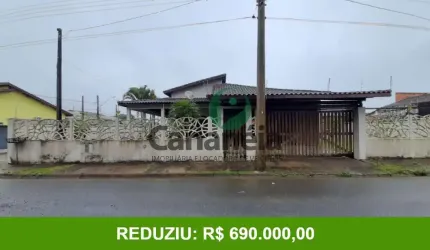 Casa para venda no bairro Acaraú em Cananéia SP - Com 3 dormitórios sendo 2 suítes