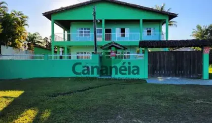 Imóvel para venda com vista para o mar no Recanto da Ilha sendo 3 casas integradas + 1 suíte externa - Cananéia/SP