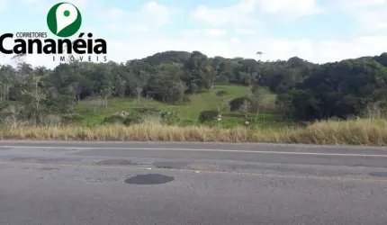 Sítio com 187.551 m2, sendo 100m de frente para rodovia asfaltada, disponível para venda - Cananéia/SP