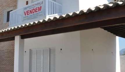 Sobrados 2 dormitórios para venda - Retiro das Caravelas - Cananéia/SP
