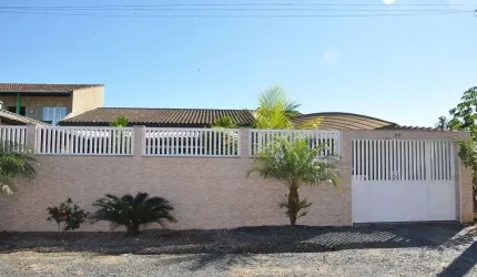 Casa 2 dormitórios para venda na Chácara Renascença em Cananéia/SP