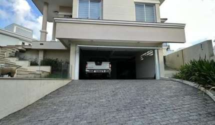 Casa em Pedra Branca  -  Palhoca
