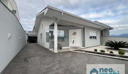Casa Térrea, 3 Dormitórios (1 Suíte), Mobiliada, Green Village, Palhoça/SC