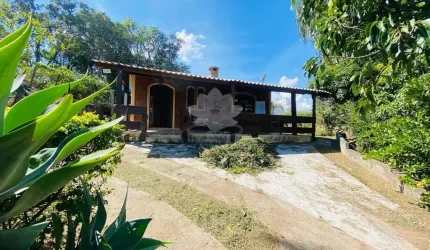 Casa com 2 quartos para alugar no Estância Santa Maria do Portão, Atibaia , 200 m2 por R$ 3.500