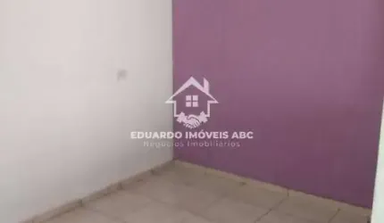 REF 6617- 2 Dormitórios. Cozinha. Ótima localização- Taboão da Serra