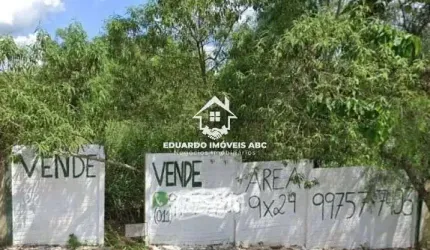 Terreno com 9 de largura por 23 de comprimento. Atibaia - SP