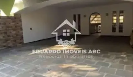 REF: 4073. Casa assobradada com piscina. 6 vagas de garagem. Fazenda Morumbi - São Paulo