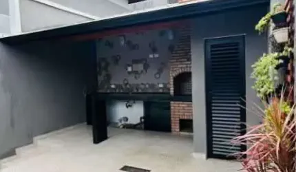 Casa de condomínio próximo a praia