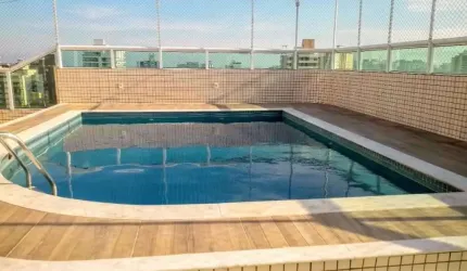 Amplo apartamento com vista para o mar, 3 dormitórios grandes sendo 1 suíte, sala 2 ambientes grande com varanda gourmet. cozinha ampla, com área de s