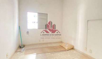 Sala comercial para alugar na Rua Frei Gaspar, 134, Centro, São Vicente por R$ 600