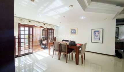 Casa com 3 quartos à venda na Rua Doutor Jorge Fayet, 330, Chácara das Pedras, Porto Alegre por R$ 1.290.000