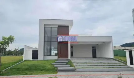 Casa em condomínio fechado com 3 quartos à venda na Rodovia Ernani do Amaral Peixoto, Inoã, Maricá, 170 m2 por R$ 890.000