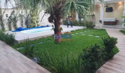 Casa em condomínio fechado com 3 quartos à venda na Rodovia Ernani do Amaral Peixoto, Inoã, Maricá, 185 m2 por R$ 650.000