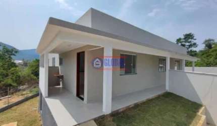 Casa com 2 quartos à venda na Rua Cinco, São José do Imbassaí, Maricá, 75 m2 por R$ 325.000