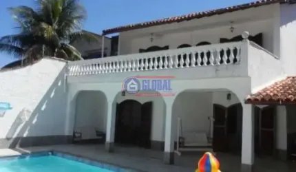 Casa com 3 quartos à venda na Rua D, São José do Imbassaí, Maricá, 390 m2 por R$ 550.000