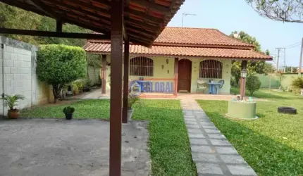 Casa em condomínio fechado com 3 quartos à venda na Rua Abreu Sodré, Mumbuca, Maricá, 173 m2 por R$ 500.000