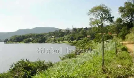 Terreno à venda na Rua Cento e Dezoito, Jardim Interlagos (Ponta Negra), Maricá, 6823 m2 por R$ 648.000