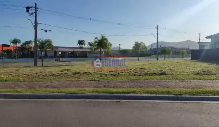 Terreno em condomínio fechado à venda na Rodovia Ernani do Amaral Peixoto, Flamengo, Maricá, 536 m2 por R$ 265.000