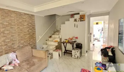 SOBRADO EM CONDOMÍNIO com 2 DORMITORIOS, 1 VAGAS