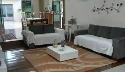 Excelente sobrado no Bolsão de Interlagos