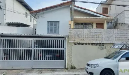 Casa Térrea com 2 dormitórios e 2 vagas de garagem