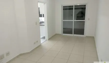 Excelente sobrado em condomínio à venda!